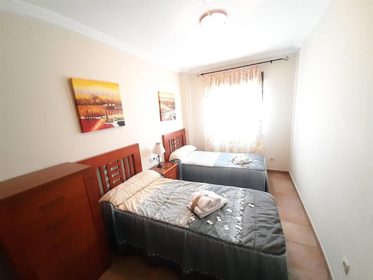 Apartamento 2 Dormitorios.Urb Playa Verde Isla Canela Exterior foto